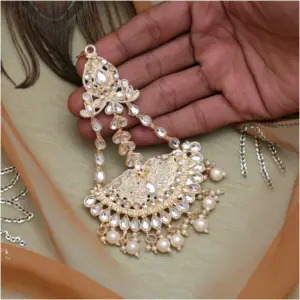 Women's White Color Kundan Maang Pasa