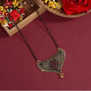 Women's Maroon & Green Color Mangalsutra