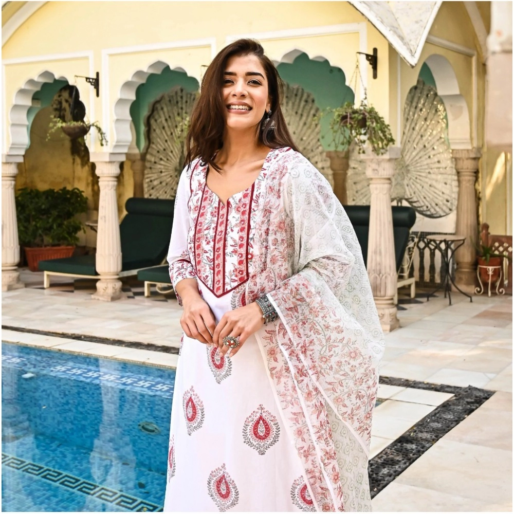 Women's Casual 3/4th Sleeve Block Print Cotton Kurti Set (White And Marron) - Image 3