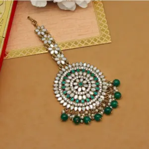 Women's Green Color Mirror Work Maang Tikka