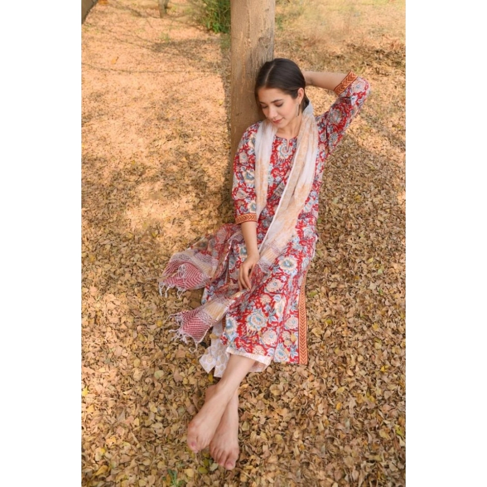 Women's Casual 3/4th Sleeve Floral Print Cotton Kurti Set (Red) - Image 3