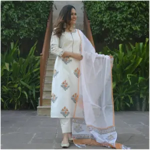 Women's Casual 3/4th Sleeve Printed Cotton Kurti Set (White)