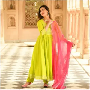 Women's Casual 3/4th Sleeve Solid Cotton Kurti Set (Light Green)