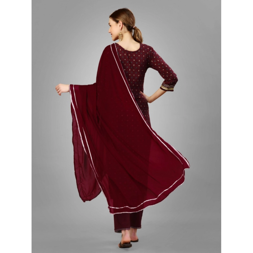 Women's Casual 3-4 th Sleeve Embroidery Silk Blend Kurti Pant Dupatta Set (Maroon) - Image 6
