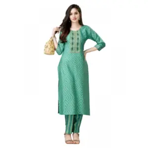 Women's Casual 3-4 th Sleeve Embroidery Rayon Kurti Pant Set (Green)