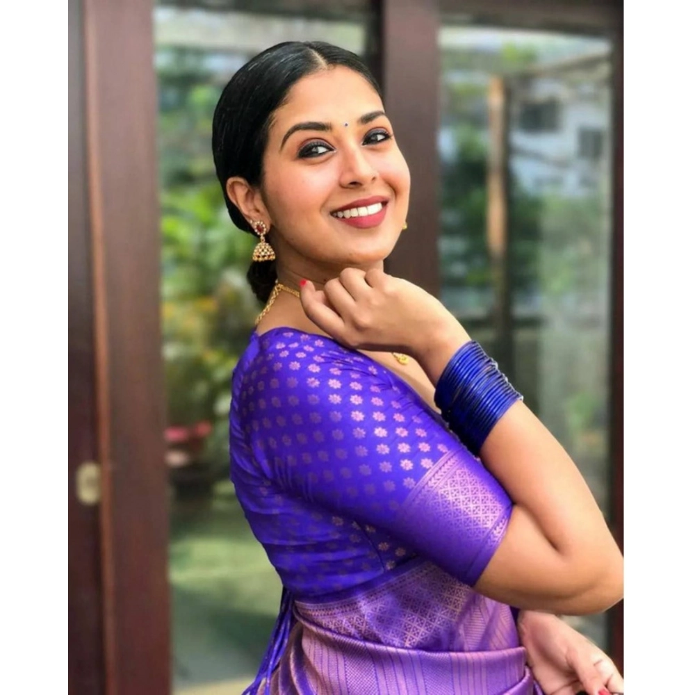 Women's Banarasi Silk Woven Saree With Unstitched Blouse 5.5Mtr (Lavender) - Image 3