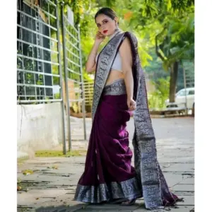 Women's Banarasi Silk Woven Saree With Unstitched Blouse 5.5Mtr (Majenta)