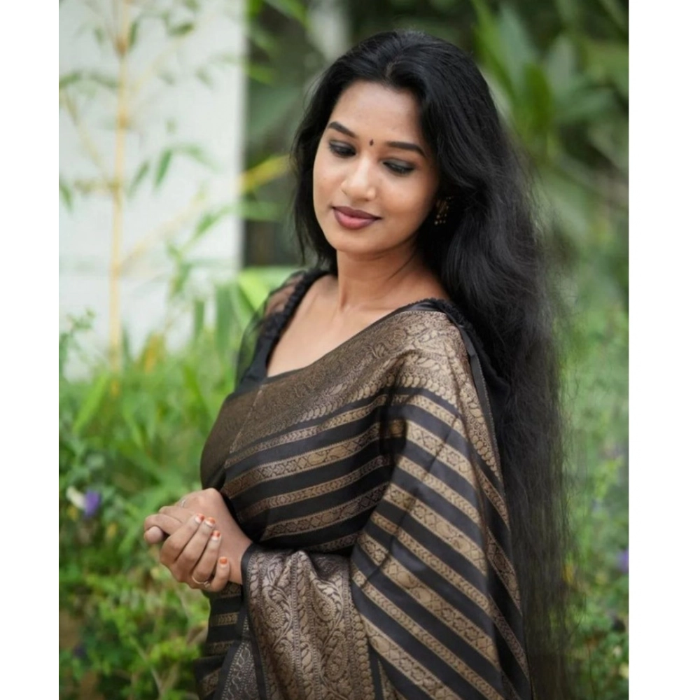 Women's Banarasi Silk Woven Saree With Unstitched Blouse 5.5Mtr (Black) - Image 3