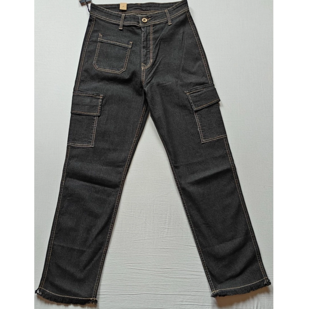 Women's Cotton Blended Solid Cargo Straight Fit (Black)