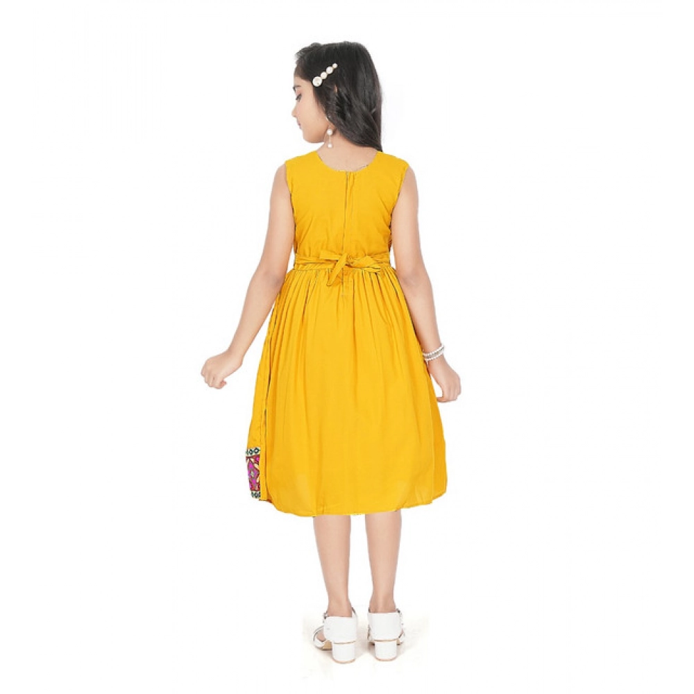 Girl's Shiffon Printed Sleeve Less Round Neck Dress (Mustard Yellow) - Image 2