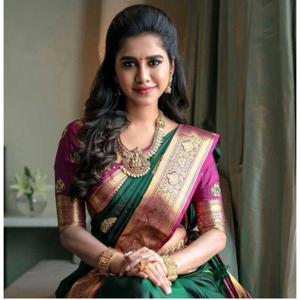 Women's Soft Litchi Silk Jacquard Work Saree With Unstitched Blouse 5.5Mtr (Green) - Image 3