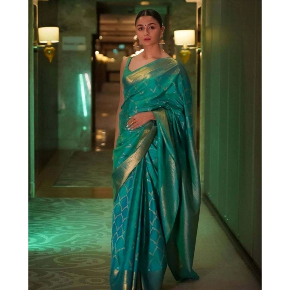 Women's Soft Litchi Silk Jacquard Work Saree With Unstitched Blouse 5.5Mtr (Sky Blue) - Image 3