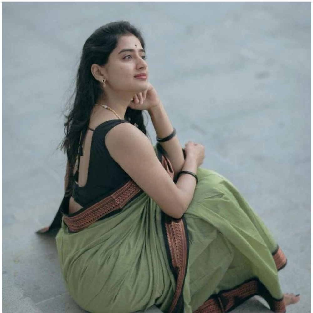 Women's Soft Litchi Silk Jacquard Work Saree With Unstitched Blouse 5.5Mtr (Light Green) - Image 2