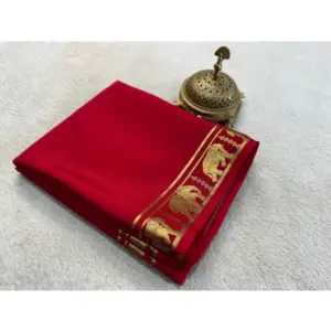 Women's Crepe Chit Pallu Solid Saree With Unstitched Blouse 5.5Mtr (Red)